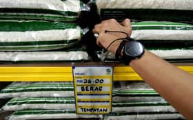 Purchase limit for 10kg local white rice raised to five bags — Minister