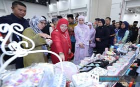 Queen graces Arts, Crafts Expo 2023