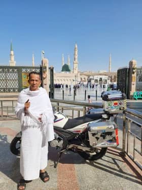 Bermotosikal 18,000km ke Makkah, pengusaha tasbih capai impian tunai umrah