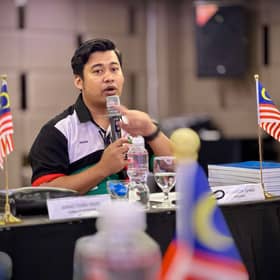 Guna bahasa Melayu dalam surat pelihara kedaulatan bahasa kebangsaan