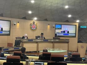 Warga asing dilarang mohon, miliki lesen niaga, jadi penjaja