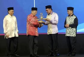 PM Anwar aims to solve MA63 issues, ensure Sabah not lagging behind