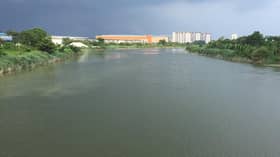 雪州沿海区今晨连绵豪雨  数河流水位破危险线！　