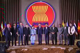 Raja Muda diberi penghormatan sampai ucaptama sidang belia Asean