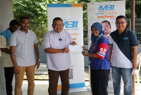Semenyih flood victims, families, receive MBI aid