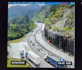 Aliran trafik di lebuh raya utama lancar setakat 10 malam