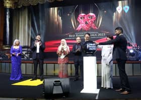 Tengku Amir Shah berkenan ke majlis gala Yayasan Aids Malaysia