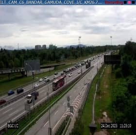 Trafik perlahan di lebuh raya utama, LPT sesak hala Kuala Lumpur