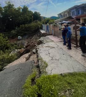 Puchong landslide: Installation of iron piles to continue today 