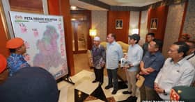 Anwar arrives in Kelantan to assess flood situation