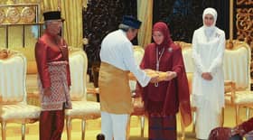 Raja Permaisuri Agong presented Selangor's highest state honour
