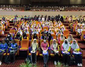 Yayasan Selangor holds SPM Carnival for 1,300 students