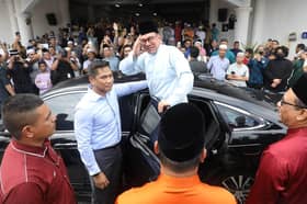 ஜமேக் பள்ளி வாசலில் பிரதமர் சிறப்பு தொழுகை.