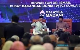 Give higher learning institutions space to create new education ideas, says Anwar