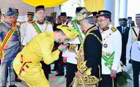 Tengku Amir attends Agong, Raja Permaisuri send-off