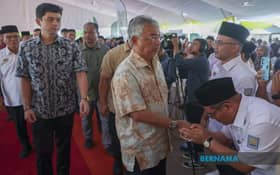 King officiates Ala Sekinchan Smart SBB programme in Pekan