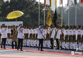 Citizens bid farewell to Al-Sultan Abdullah with sadness, anticipation builds for new King