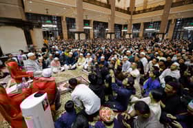 Bekas bintang ragbi All Blacks sertai 5,000 jemaah solat Subuh di Putrajaya