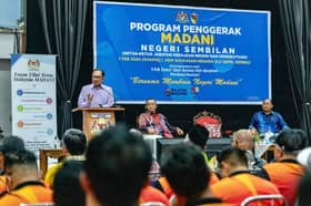 Cabinet to discuss politicians' proposed pensions abolishment — PM