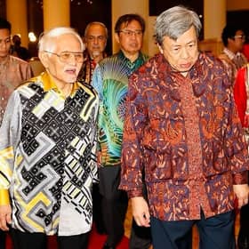 Selangor royal couple extend condolences, describe Taib as leader with huge contribution