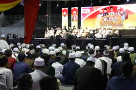MB bersama lebih 5,000 umat Islam alun zikir, selawat