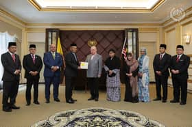 King grants audience to members of Batu Puteh RCI