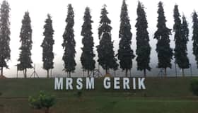 Lebih 80 peratus tawaran MRSM untuk pelajar keluarga B40