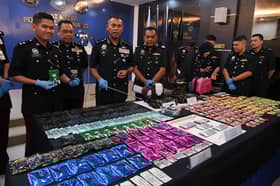 Edar dadah dalam peket minuman segera, lima ditahan termasuk wanita