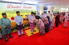 Sultan berbuka puasa bersama rakyat, serah sumbangan Aidilfitri 500 penerima