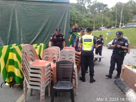 Ganggu trafik, MPS sita kerusi, meja restoran di petak parkir