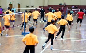 55 kanak-kanak sertai klinik badminton bersama anak-anak Sidek