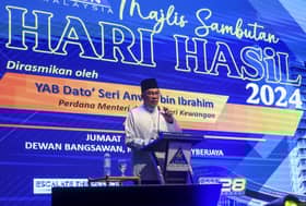 Continue efforts to reduce country's deficit — PM