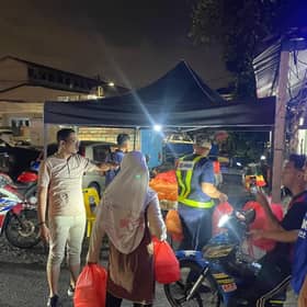 ADN Kota Damansara sedia makanan, tong Roro buat mangsa banjir