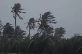 Ribut tropika Senyar: Tingkat risiko bah, tanah runtuh di pesisir barat Semenanjung