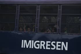 Sindiket pengiriman wang tanpa lesen diserbu, RM3.6 juta dirampas