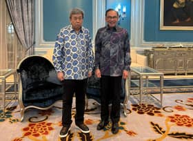 Selangor Sultan meets with PM Anwar at Seri Perdana