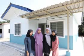 Sehelai sepinggang kendong anak, asnaf kini beraya rumah baharu