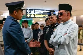 PM reminds customs, immigration personnel to service with integrity 