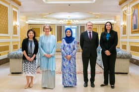 Queen grants audience to British High Commissioner to Malaysia