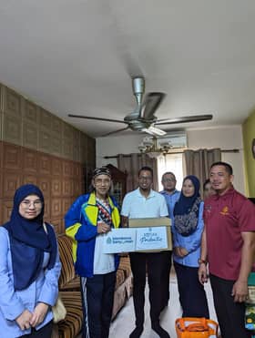 Wakil rakyat ziarah bekas wartawan ‘terjah’ derita sakit jantung