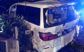 Alphard bertembung lori, dua beranak maut, empat cedera ringan