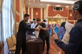 King donates 25,000 bags of rice to asnaf