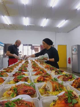 Korban kerjaya demi anak, bekas peguam 'masuk dapur' cari rezeki