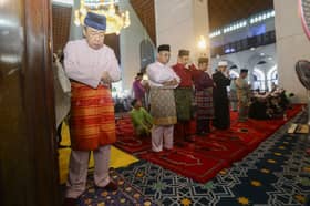 Sultan Selangor berangkat tunai solat Aidilfitri bersama 5,000 jemaah