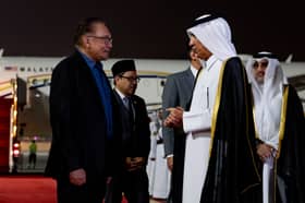 Anwar to meet with business leaders, seek new oil deals in Doha