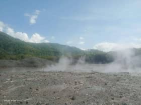 Kawah Nirwana di Sumatera meletus tiga kali, pelancong dinasihat jauhi kawasan