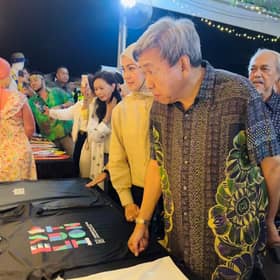 Selangor Sultan, Tengku Permaisuri visit Yayasan Tun Jugah