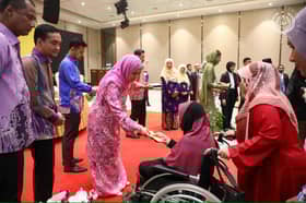 Sempena Aidiladha, Raja Permaisuri kurnia sumbangan kepada golongan miskin