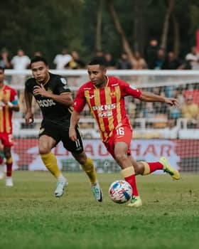 Super League: Selangor moves up to second place after 10-men match