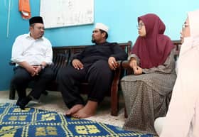 PM Anwar contributes RM40,000 to kin of Rompin bus tragedy fatalities